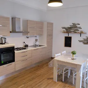 https://cassandra-e-rachele.sicilyhotelsitaly.net